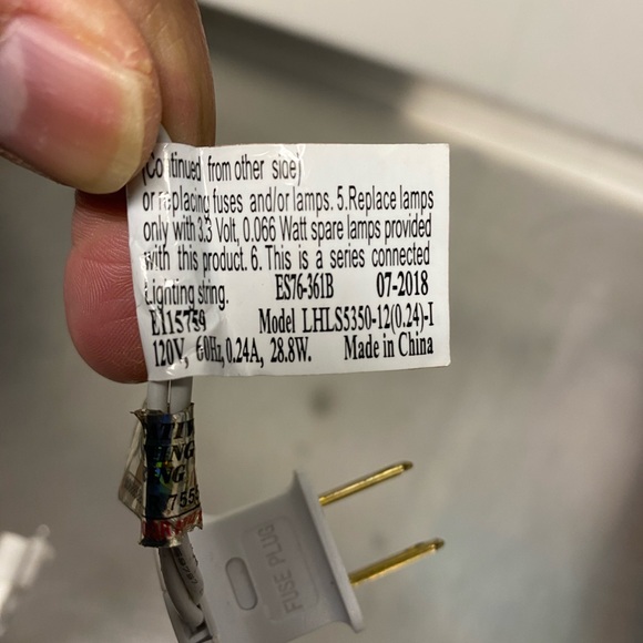 Christmas led icicles lights cool white 2 lights strings 7’ each - Picture 8 of 8